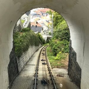 Meet your Posher, Jean